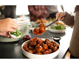 Mini Meatballs with Apricot Dipping Sauce